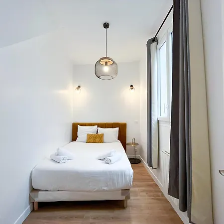 06 - Faubourg Apartment *
