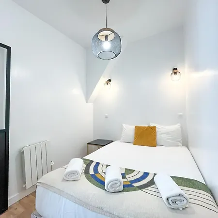 06 - Faubourg Apartment *